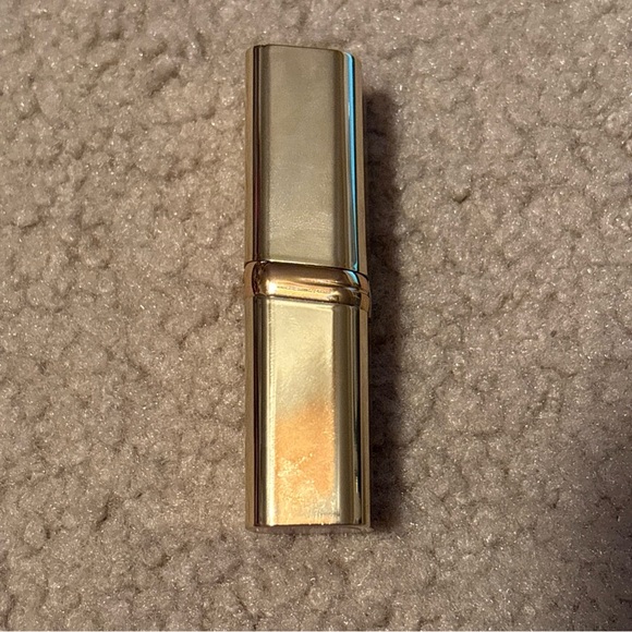 L'oreal LOREAL Paris Lipstick -165 Tickled Pink -  New TIP DAMAGE - Picture 4 of 15